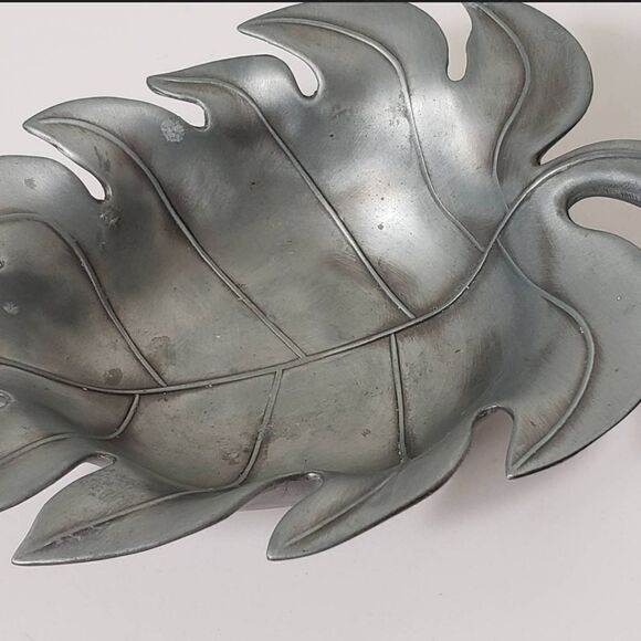 PEWTER Leaf Trinket Jewelry Dish Home Shelf Decor - Picture 3 of 8
